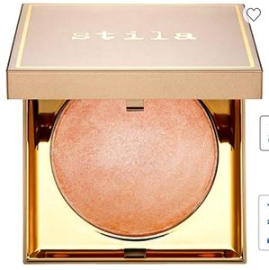 Stila
Heaven's Hue Highlighter
Bronze bronzer